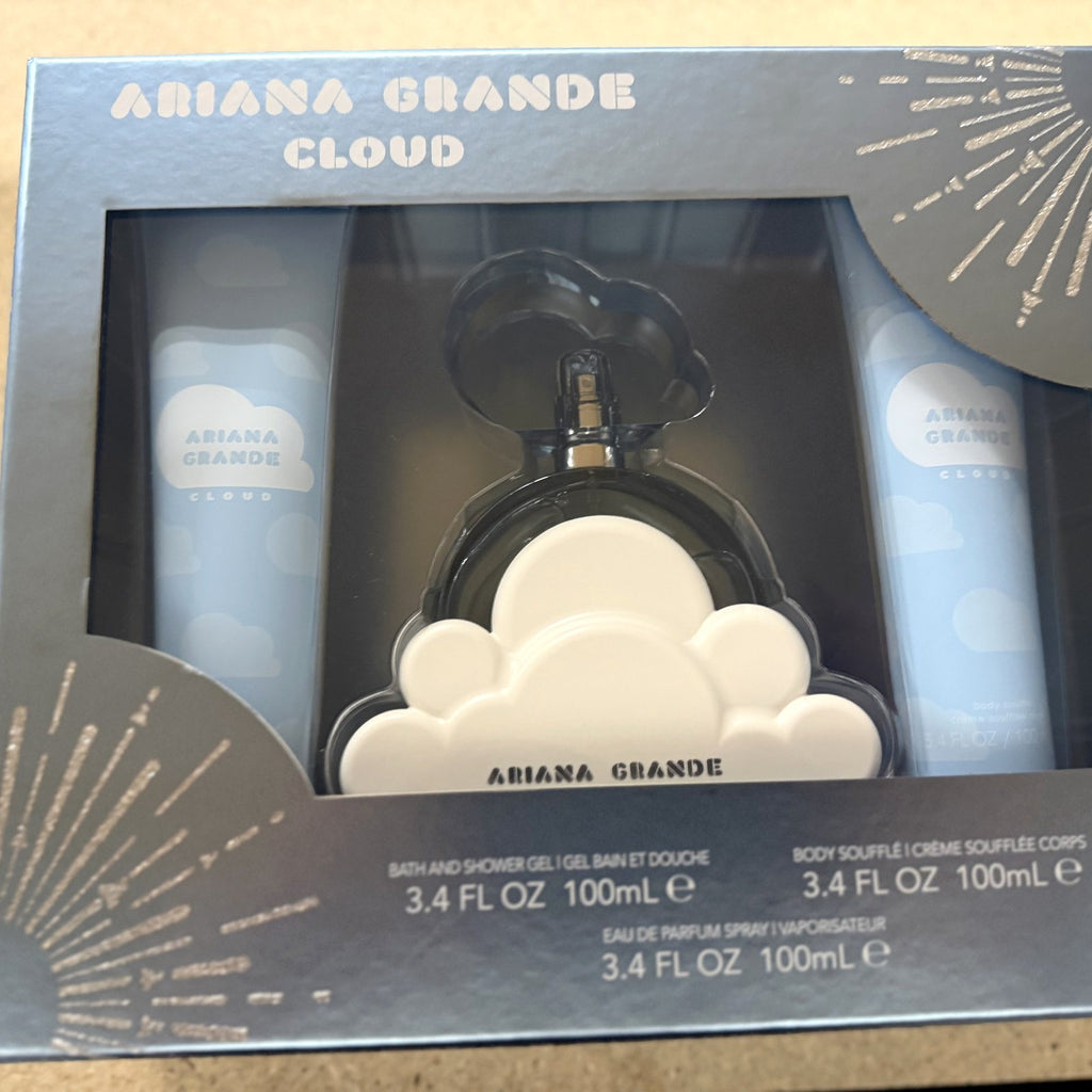 Ariana Grande Cloud gift set – real photo of the item
