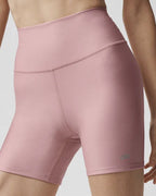 Alo Yoga 5" Airlift Energy Short pink – worn