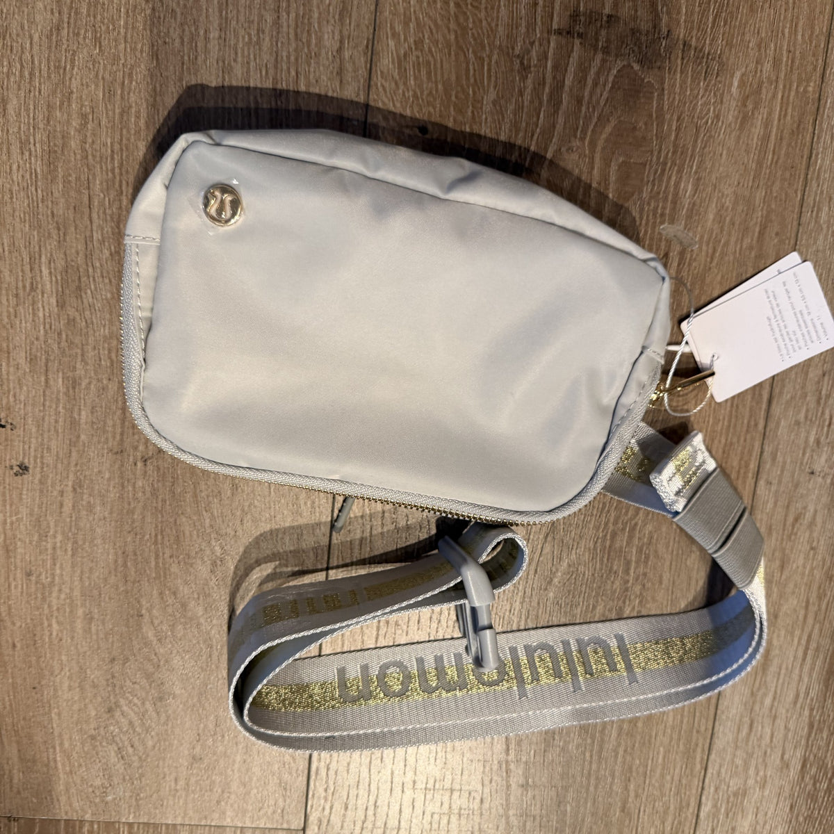 Lululemon Everywhere Belt Bag 1L in Grey with logo strap – real photo, new with tags