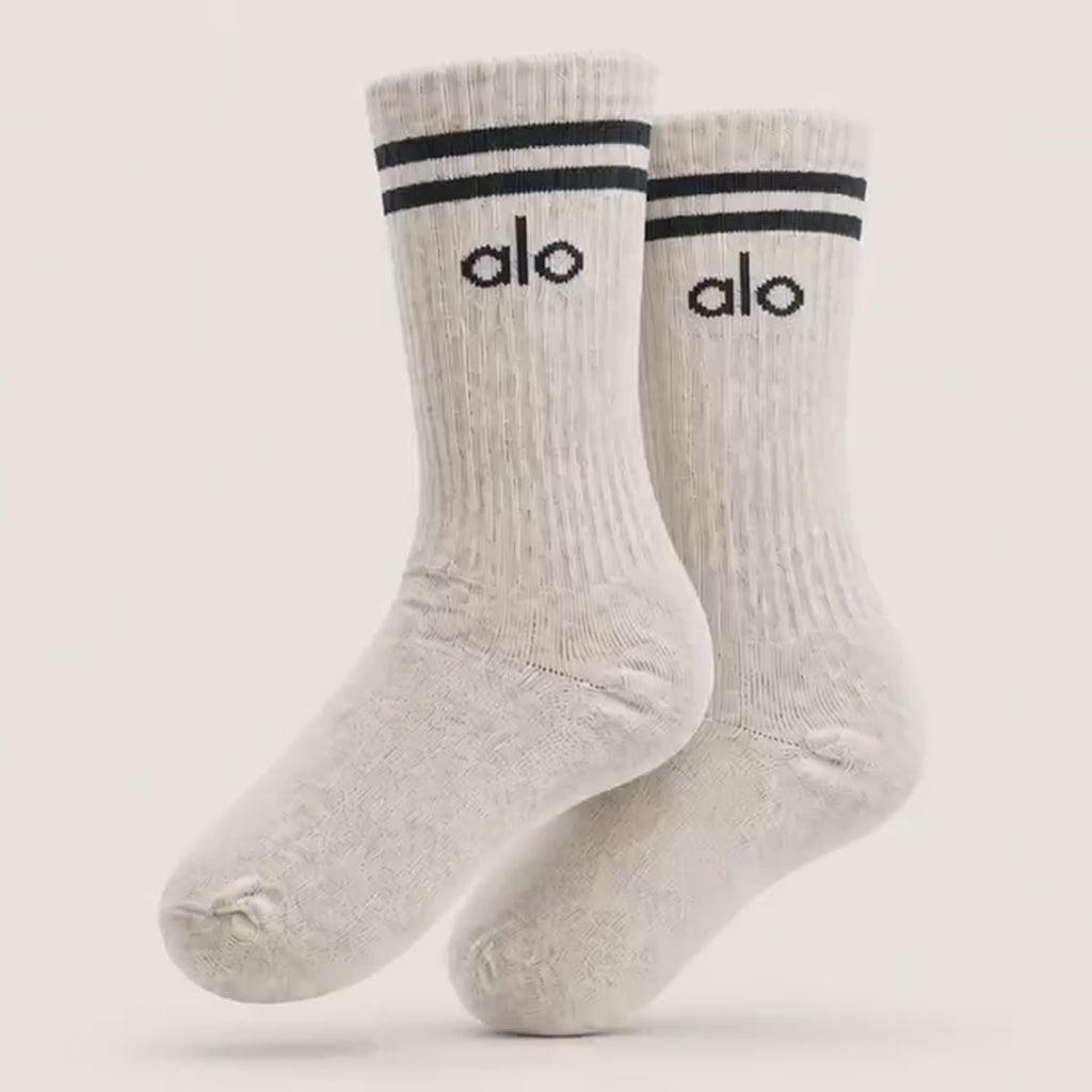 Alo Yoga Unisex Throwback Sock in Oatmeal Heather – 360° view