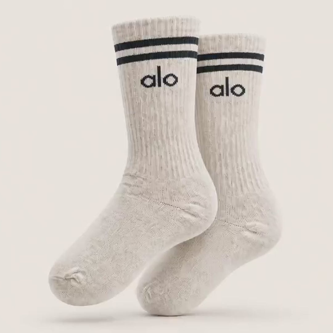 Alo Yoga Unisex Throwback Sock in Oatmeal Heather – 360° view