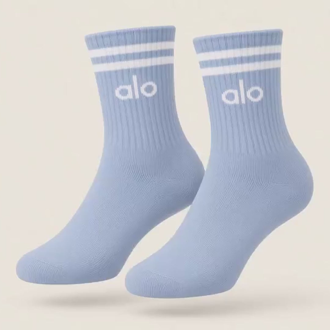 Alo Yoga Unisex Half-Crew Throwback Sock in Seashell Blue – 360° view